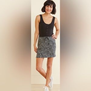 Sundry Leopard Pocket Saturday Skirt in Size 2 (medium)
